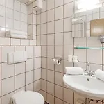 Konrad 3* سول